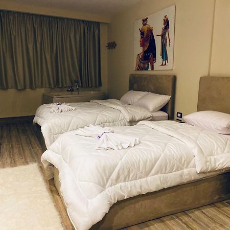 Majestic View Pyramids Inn Kafrat al Jabal Ngoại thất bức ảnh